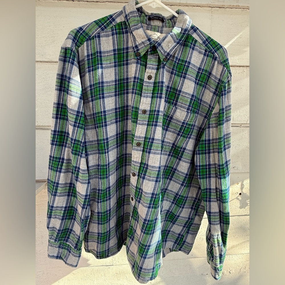 St John’s Bay Men’s  Flannel Button Down Shirt